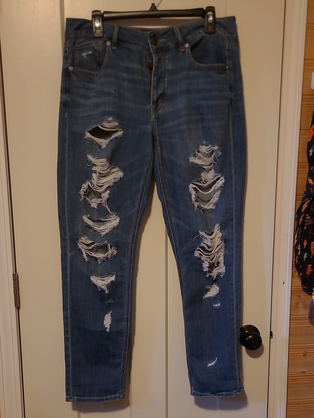 American Eagle Tomgirl Jeans
